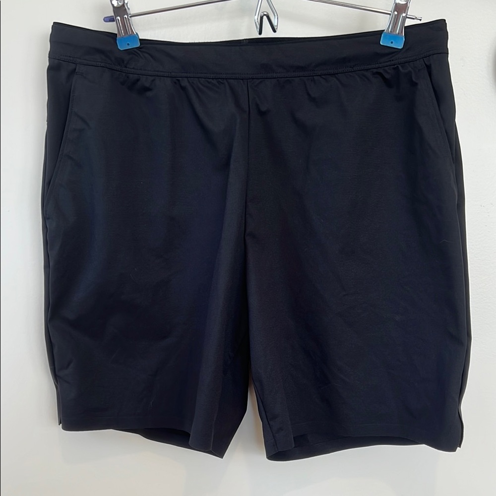 Uniqlo Men's 7” Black Athletic Shorts